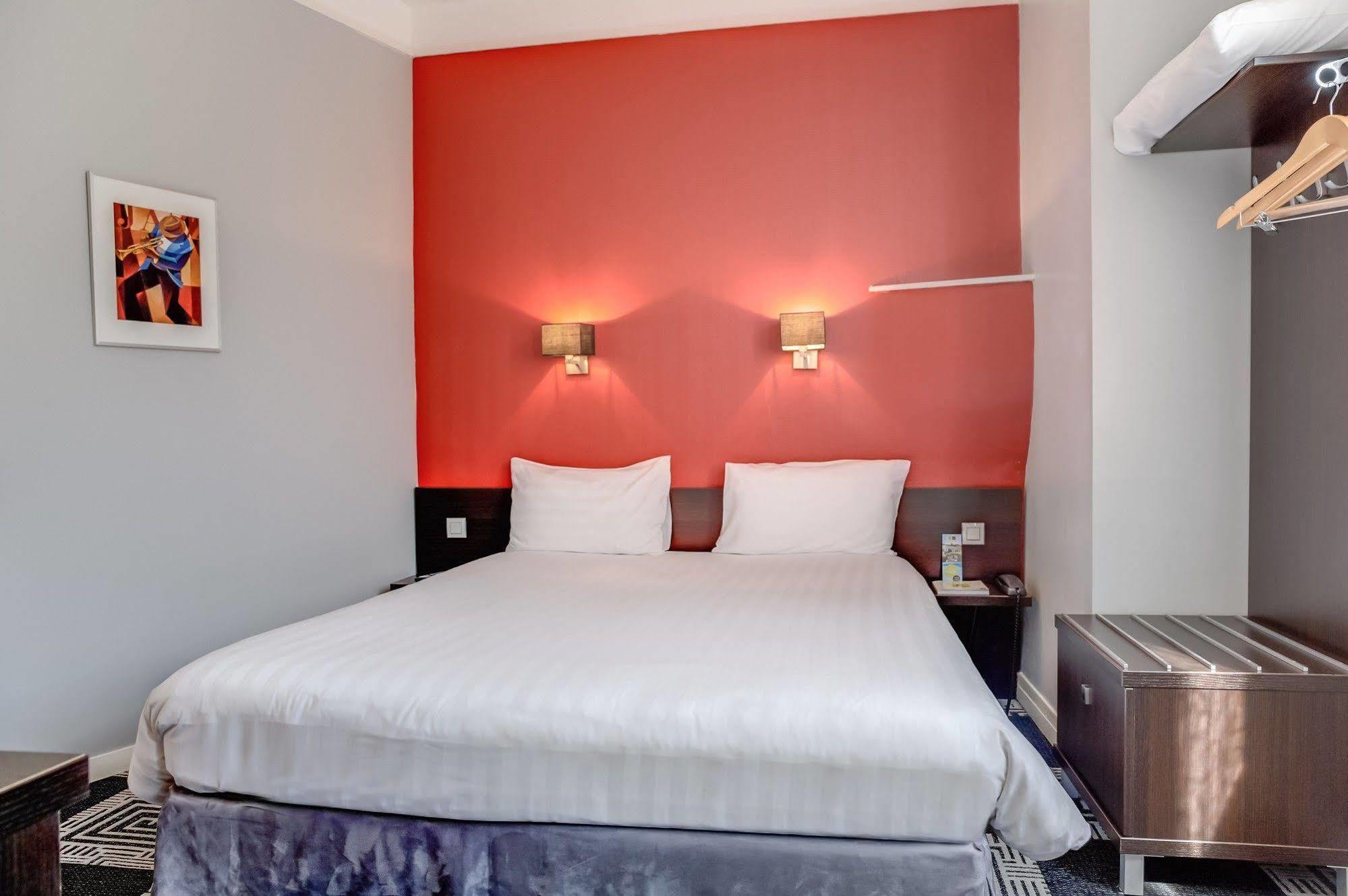 Hotel Le Charleston 3*